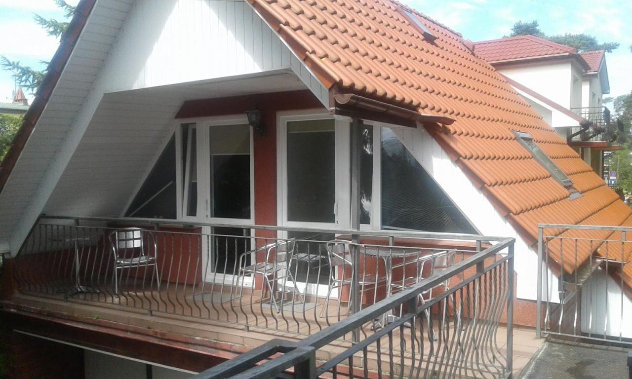 Dom Pod Sosnami Acomodação com café da manhã Mielno  Exterior foto