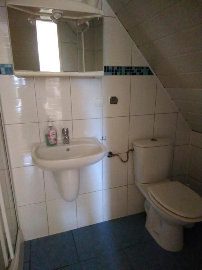 Dom Pod Sosnami Acomodação com café da manhã Mielno  Exterior foto