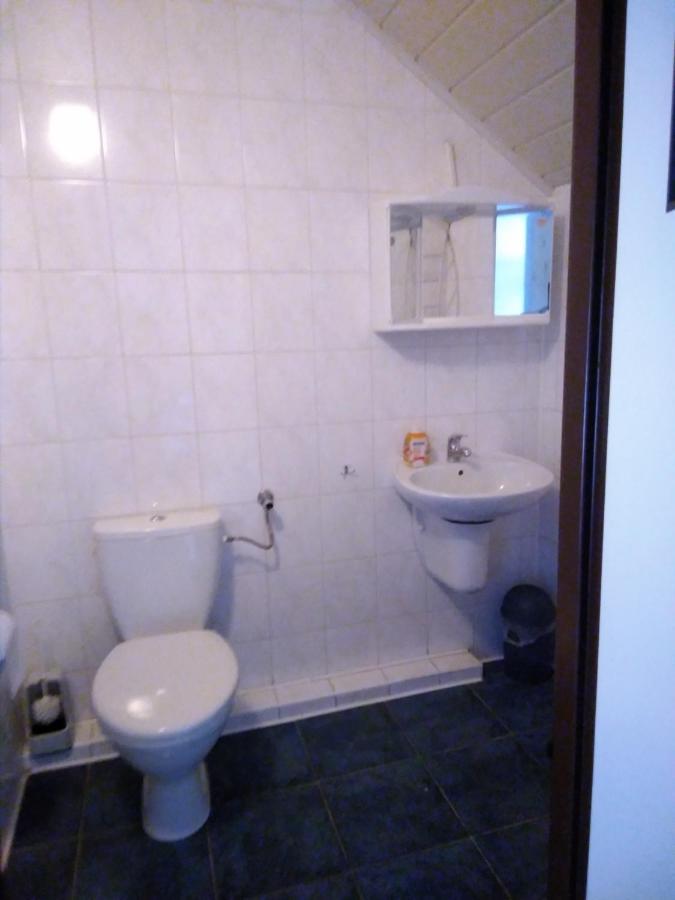 Dom Pod Sosnami Acomodação com café da manhã Mielno  Exterior foto